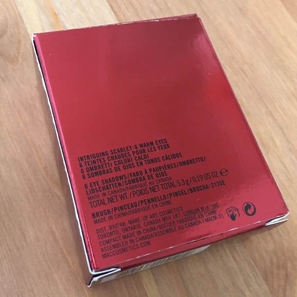 MAC Intriguing Scarlet 6 Warm Eye Shadow P… - Picture 3 of 7